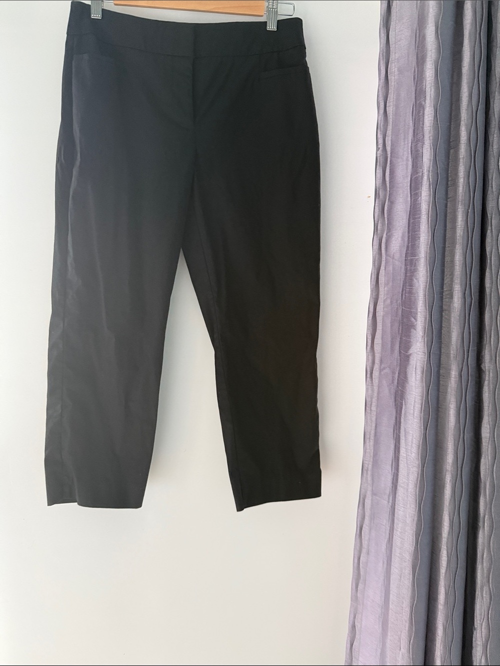 Women’s Black Cropped Pants- Ann Taylor Factory